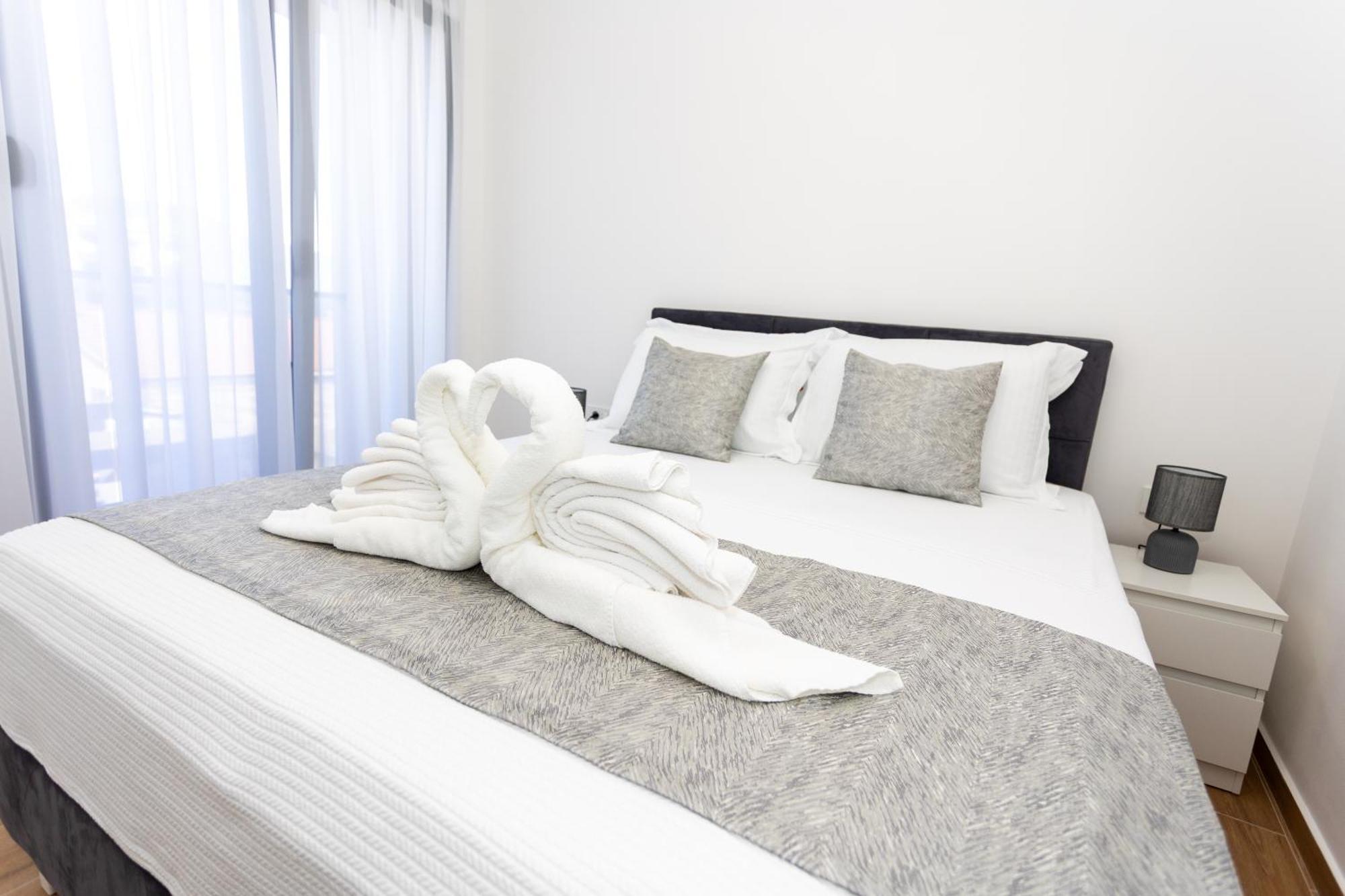 Ivo Apartment *